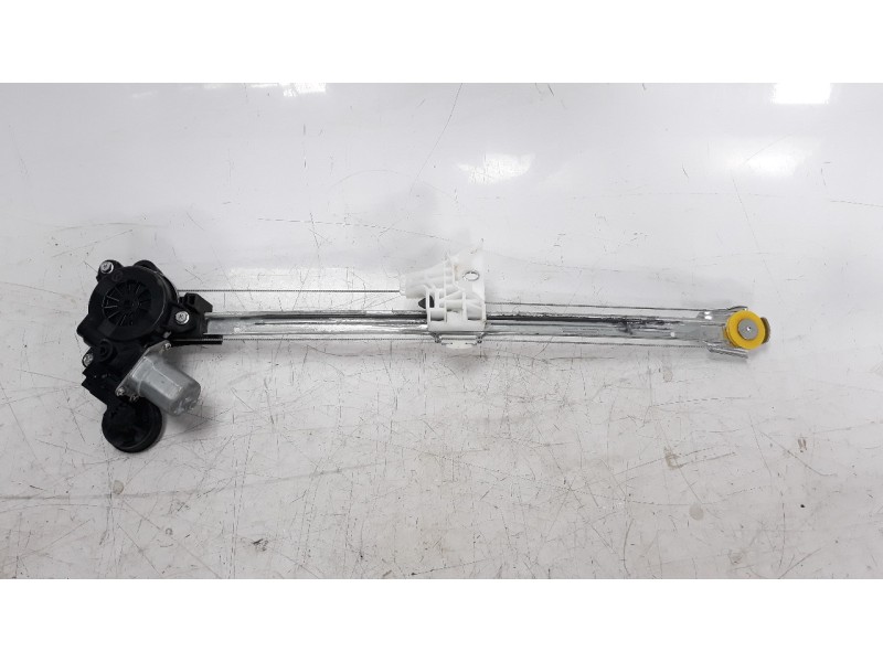 Recambio de elevalunas trasero derecho para mazda 3 berlina (bp) referencia OEM IAM BCJH72590A  