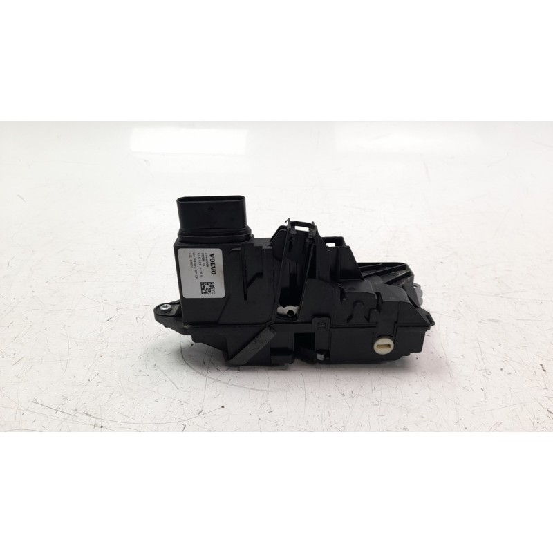 Recambio de cerradura puerta trasera izquierda para volvo v60 familiar 2.0 diesel cat referencia OEM IAM 31440999  