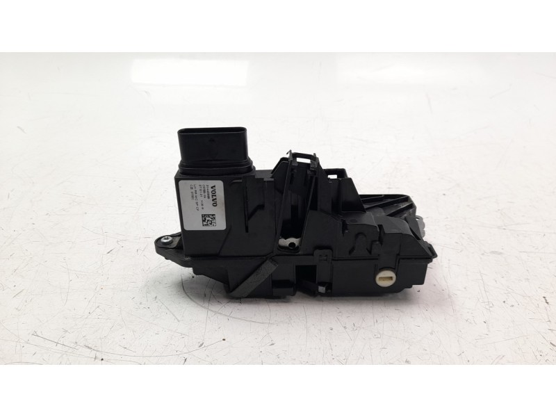 Recambio de cerradura puerta trasera izquierda para volvo v60 familiar 2.0 diesel cat referencia OEM IAM 31440999  