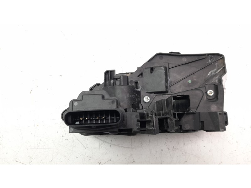 Recambio de cerradura puerta trasera izquierda para volvo v60 familiar 2.0 diesel cat referencia OEM IAM 31440999  