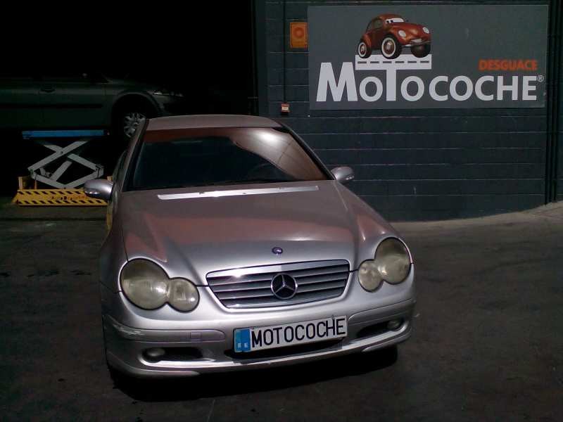 mercedes-benz clase c (w203) sportcoupe del año 2001