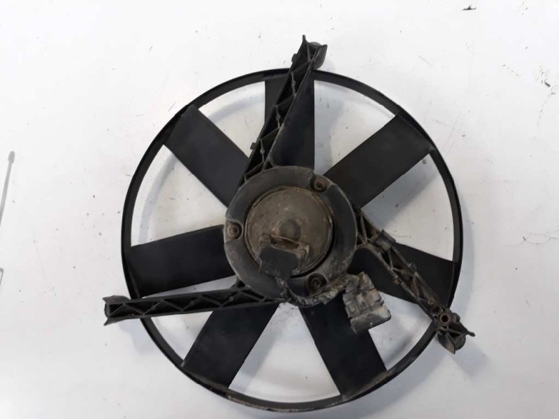 Recambio de electroventilador para volkswagen polo berlina (6n1) básico referencia OEM IAM 0130107284 47057 