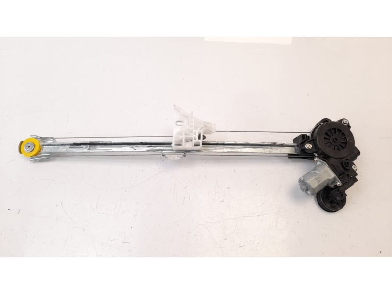 Recambio de elevalunas trasero izquierdo para mazda 3 berlina (bp) referencia OEM IAM BCJH73590A  