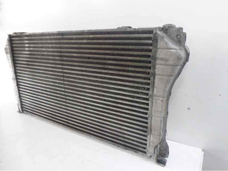 Recambio de intercooler para toyota auris sol referencia OEM IAM 1271002542 63096564 