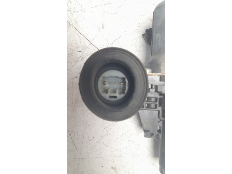 Recambio de elevalunas delantero derecho para toyota rav 4 referencia OEM IAM 6980130280  