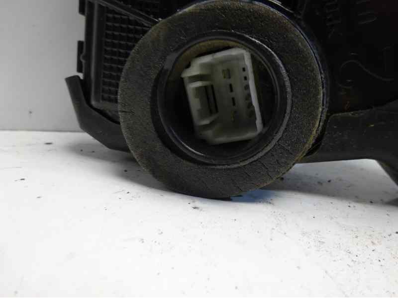 Recambio de cerradura puerta delantera izquierda para toyota auris sol referencia OEM IAM 6904042241  