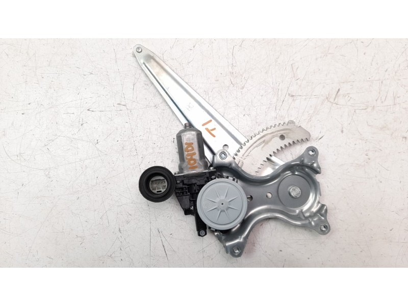 Recambio de elevalunas trasero izquierdo para toyota rav 4 referencia OEM IAM 8571035180 106905815 116038
