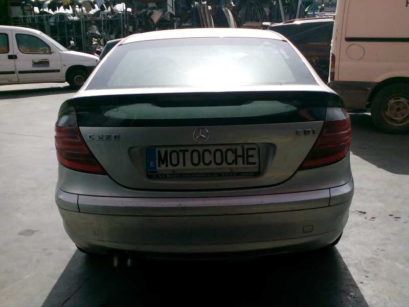 mercedes-benz clase c (w203) sportcoupe del año 2001