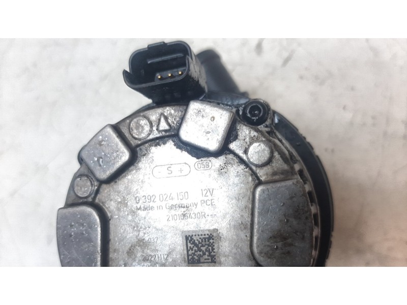 Recambio de bomba agua para dacia duster ii anniversary referencia OEM IAM 210105430R  