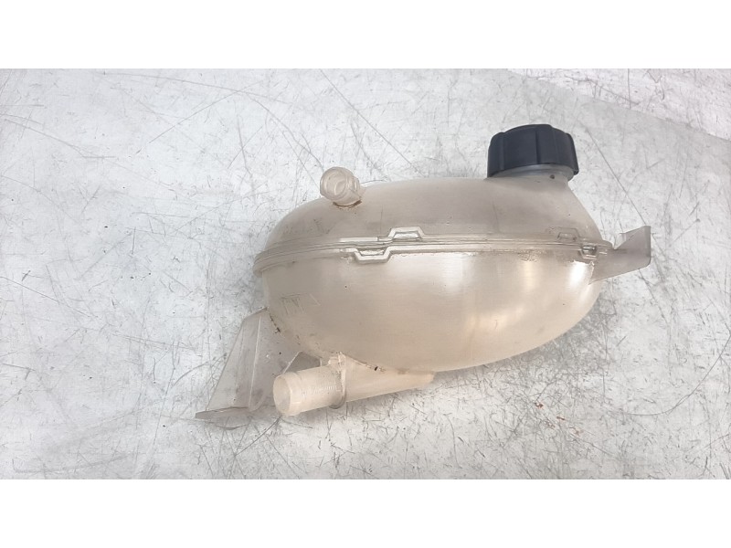 Recambio de deposito expansion para dacia duster ii anniversary referencia OEM IAM 217101878R  