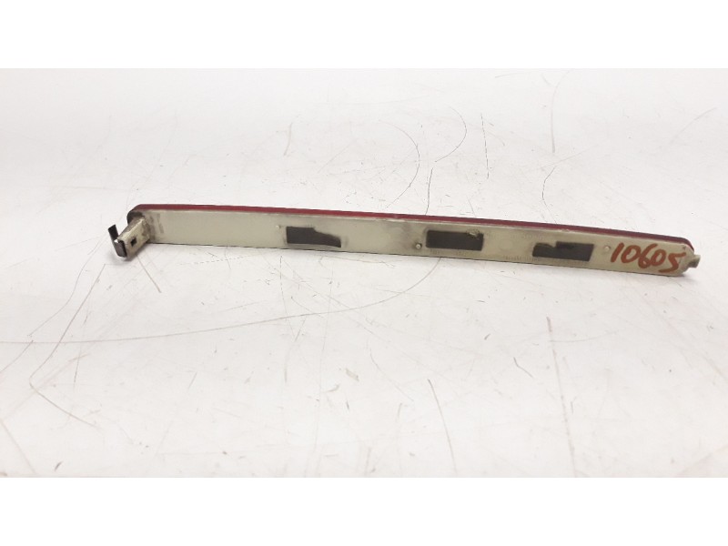 Recambio de piloto trasero izquierdo paragolpes para audi a8 (4e2) 3.0 v6 24v tdi referencia OEM IAM 4E0945105  