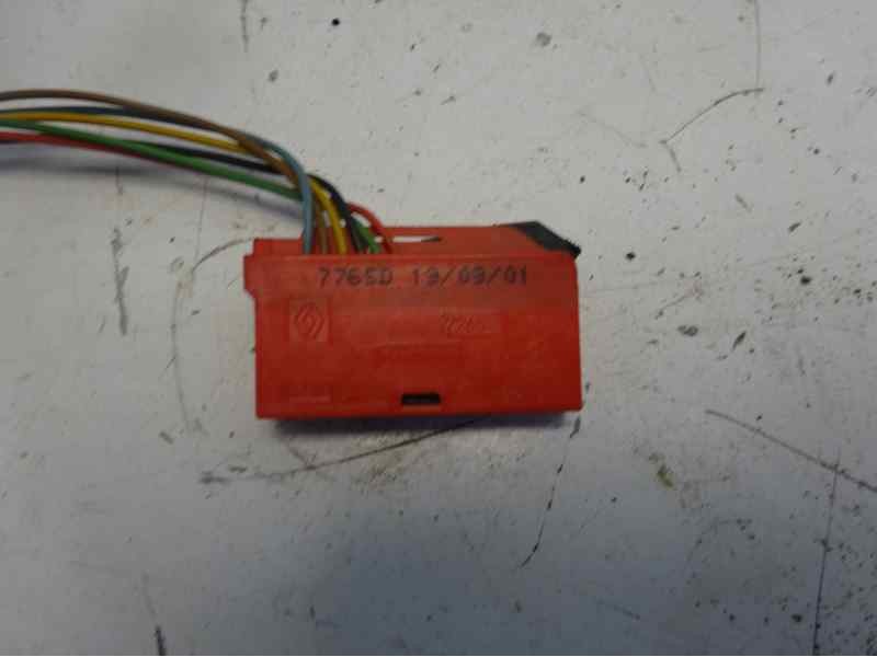 Recambio de mando multifuncion para renault kangoo (f/kc0) authentique referencia OEM IAM   