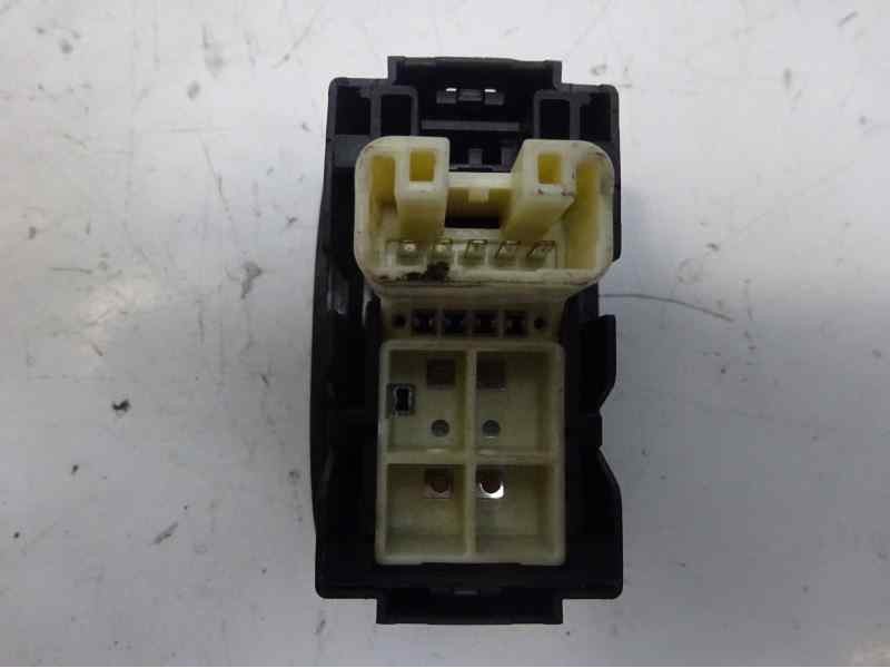 Recambio de mando elevalunas trasero izquierdo para toyota auris sol referencia OEM IAM   