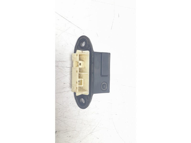 Recambio de maneta exterior porton para toyota rav 4 referencia OEM IAM 8484048020  