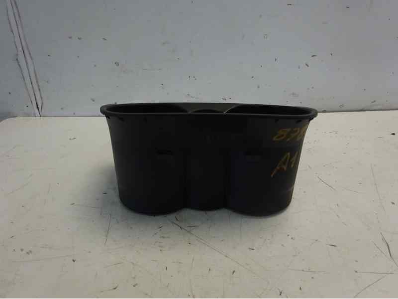 Recambio de moldura para audi a1 (8x) ambition referencia OEM IAM   