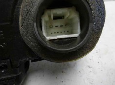 Recambio de cerradura puerta trasera izquierda para toyota auris sol referencia OEM IAM 6906042021   2