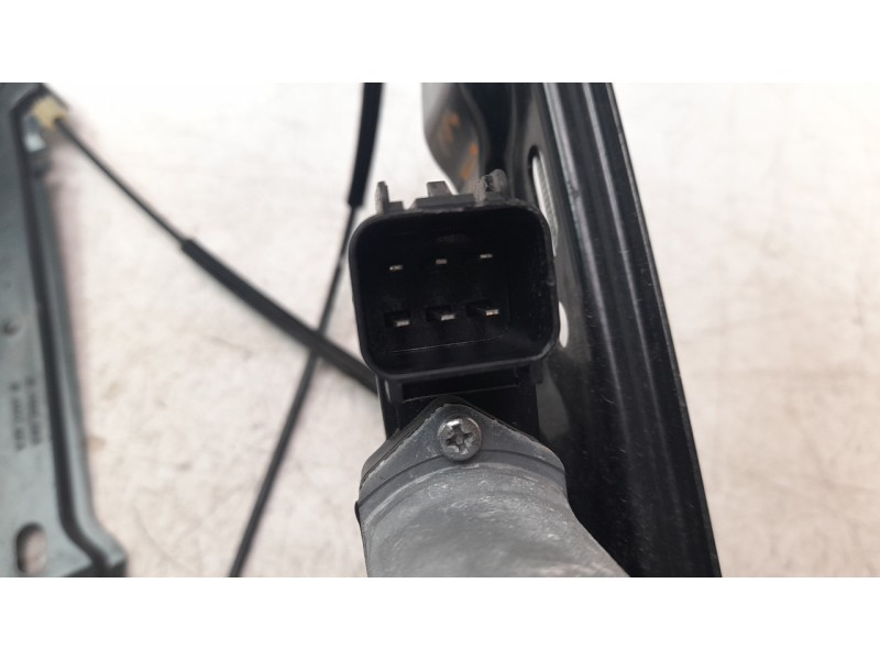 Recambio de elevalunas delantero izquierdo para land rover evoque 2.2 sd4 cat referencia OEM IAM BJ3223201AE  