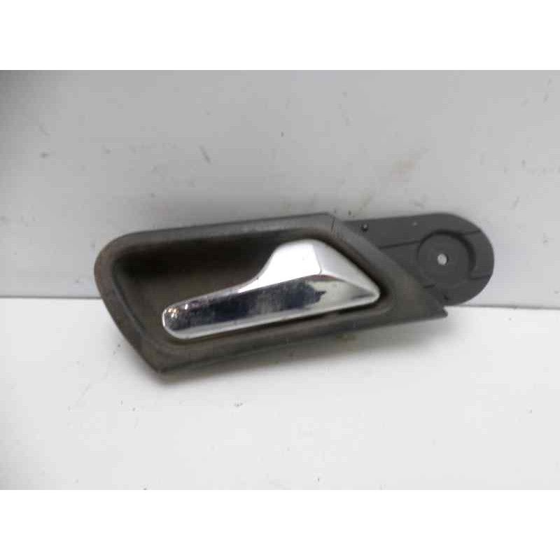 Recambio de maneta interior delantera derecha para mercedes-benz clase c (w203) berlina 270 cdi (203.016) referencia OEM IAM   