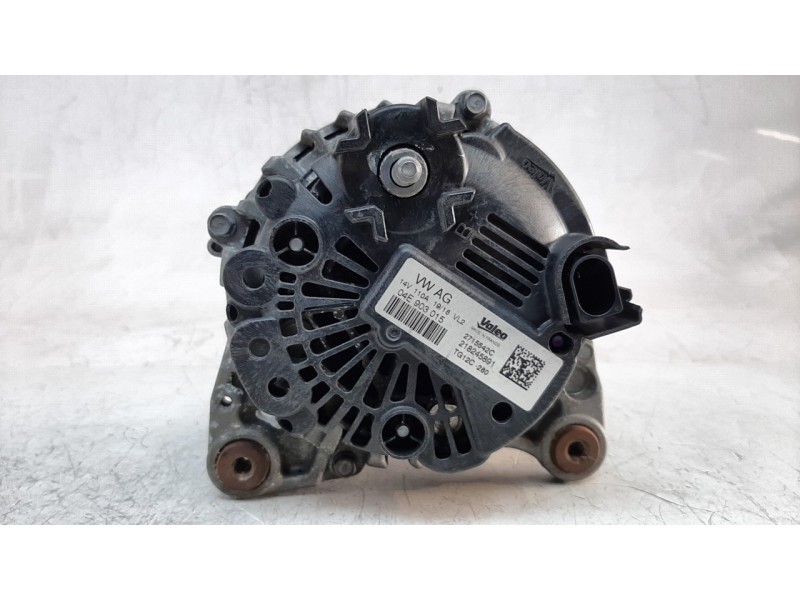 Recambio de alternador para volkswagen polo referencia OEM IAM 04E903015 ALF870501HQ 