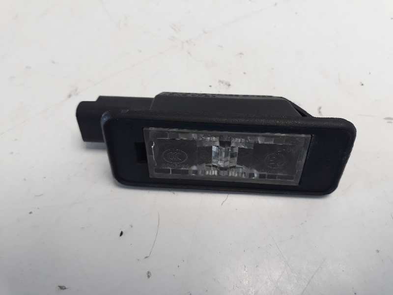 Recambio de piloto matricula para peugeot 208 active referencia OEM IAM 9682403680  