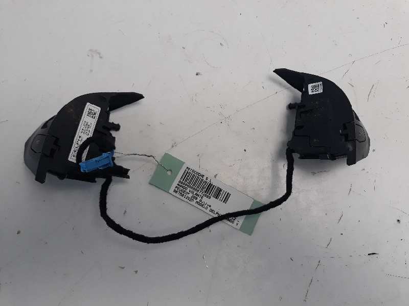 Recambio de mando volante para peugeot 208 active referencia OEM IAM 96750123ZD 86758B03 