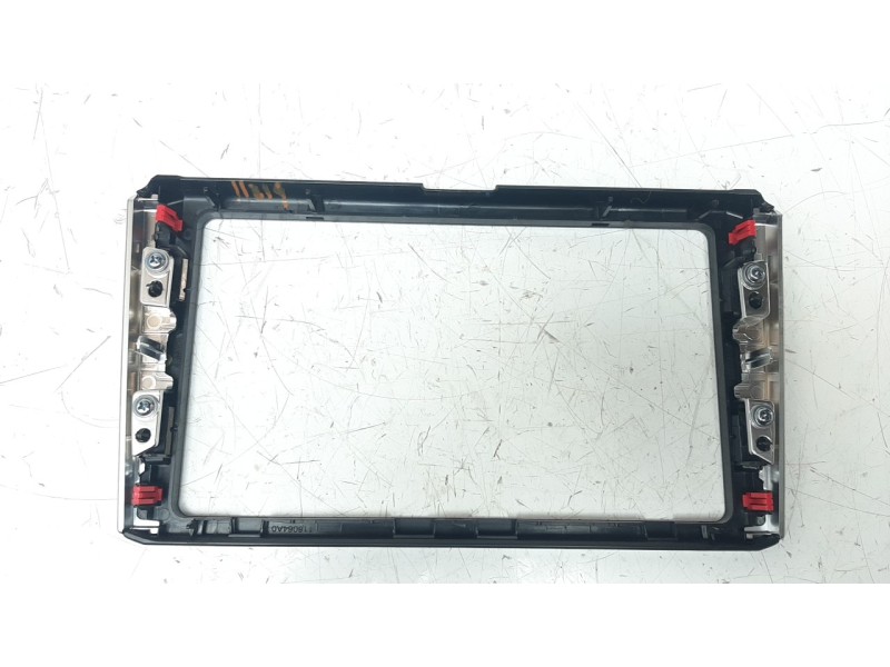 Recambio de moldura para toyota corolla (e21) referencia OEM IAM 5540502F30  