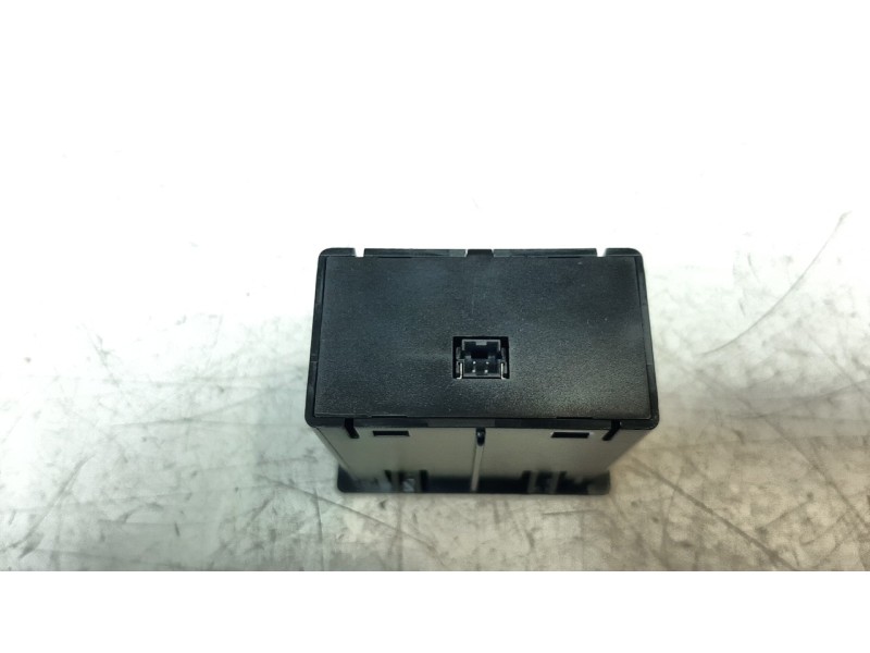 Recambio de modulo electronico para mg hs comfort referencia OEM IAM 11139915  
