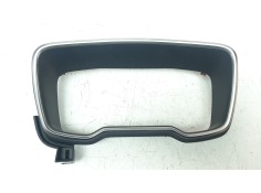 Recambio de moldura para toyota corolla (e21) referencia OEM IAM 5541102810  