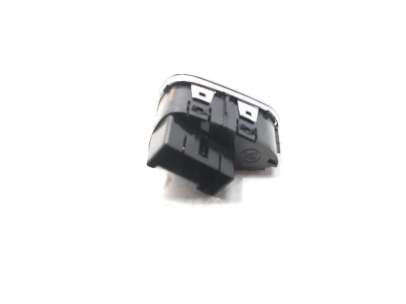 Recambio de interruptor para opel corsa e gsi referencia OEM IAM 39031658  