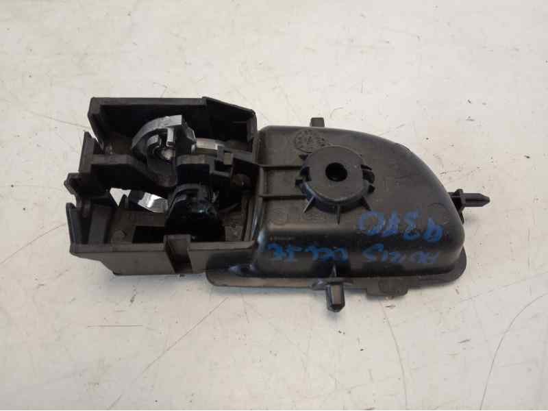 Recambio de maneta interior delantera izquierda para toyota auris 1.2 16v turbo cat referencia OEM IAM 692060D271  