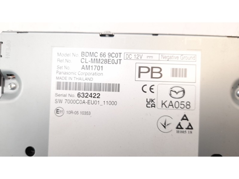 Recambio de sistema navegacion gps para mazda 3 berlina (bp) referencia OEM IAM BDGF611J0A BDMC669C0T 