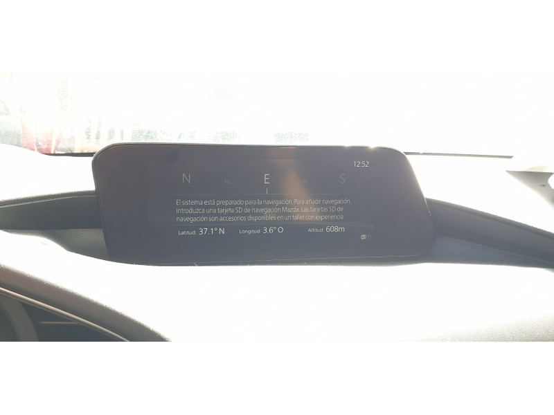 Recambio de sistema navegacion gps para mazda 3 berlina (bp) referencia OEM IAM BDGF611J0A BDMC669C0T 