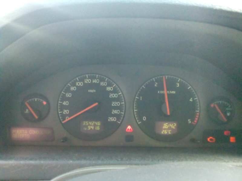 volvo s80 berlina del año 2001