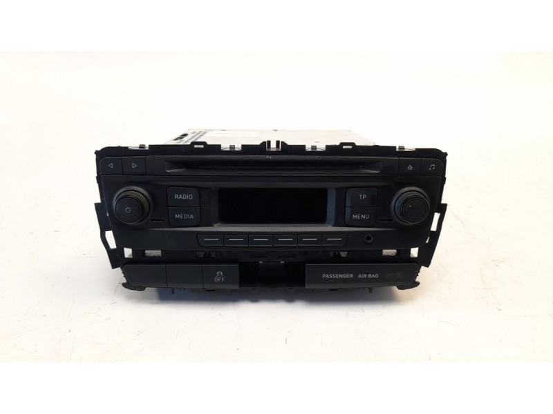 Recambio de sistema audio / radio cd para seat ibiza (6j5) 1.2 12v referencia OEM IAM 6J0035156  