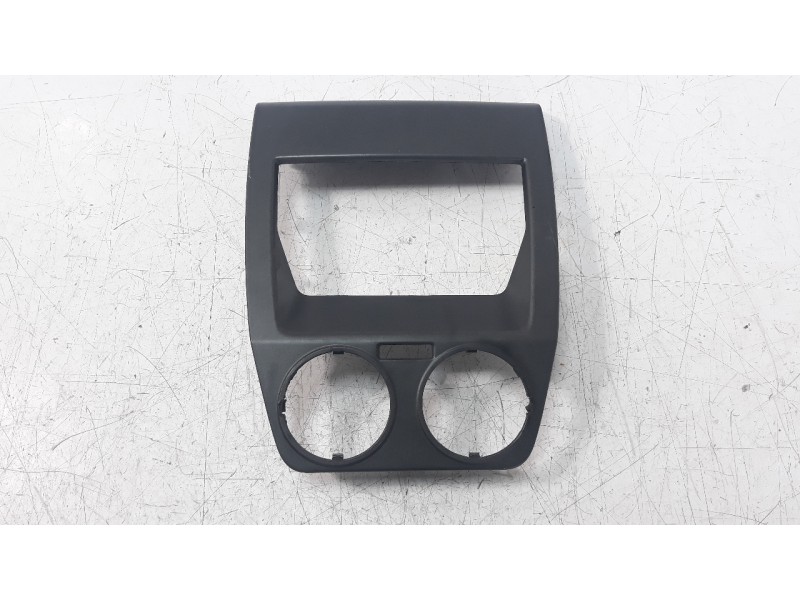 Recambio de moldura para land rover range rover sport 3.0 td v6 cat referencia OEM IAM V500242  