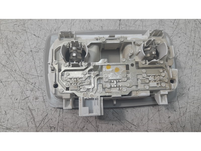 Recambio de luz interior para dacia duster ii anniversary referencia OEM IAM 264682900R  