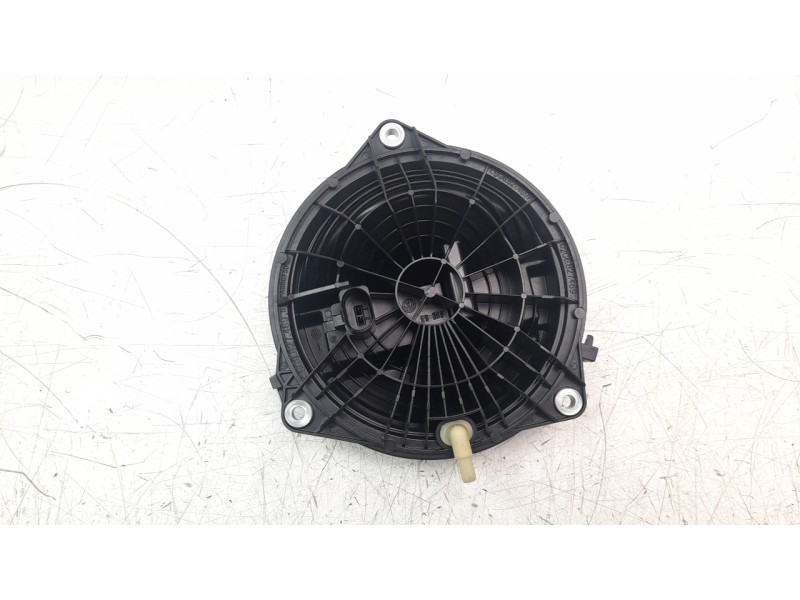 Recambio de maneta exterior maletero / porton para volkswagen polo referencia OEM IAM 2G0827469TDPJ  