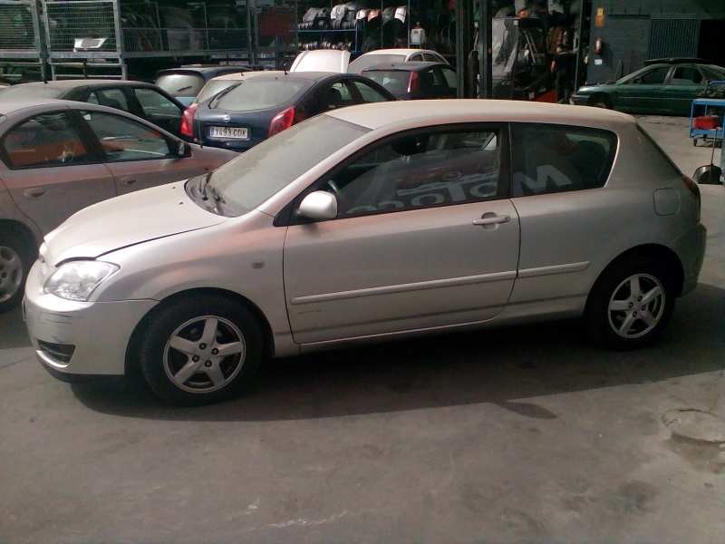 toyota corolla (e12) del año 2005