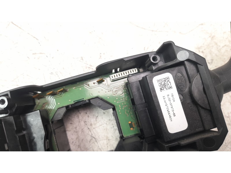 Recambio de mando multifuncion para land rover evoque 2.2 sd4 cat referencia OEM IAM BJ3213N064HG  