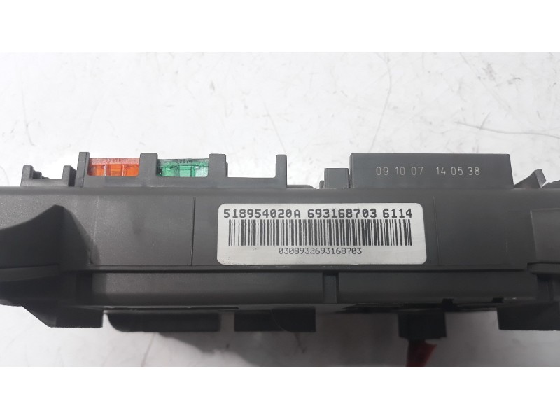 Recambio de caja reles / fusibles para bmw x5 (e70) 3.0 turbodiesel cat referencia OEM IAM 518954020A 6931687036114 