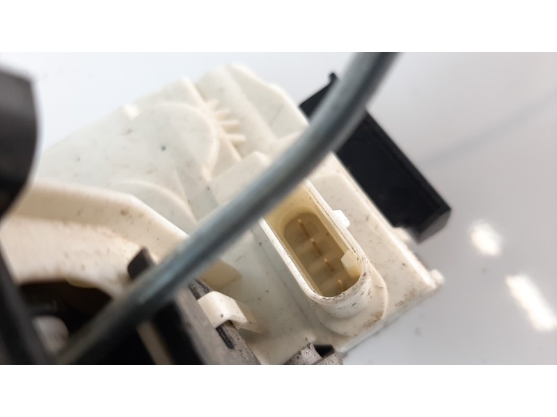 Recambio de cerradura puerta delantera derecha para mercedes-benz clase cla (w117) cla 180 (117.342) referencia OEM IAM A0997202