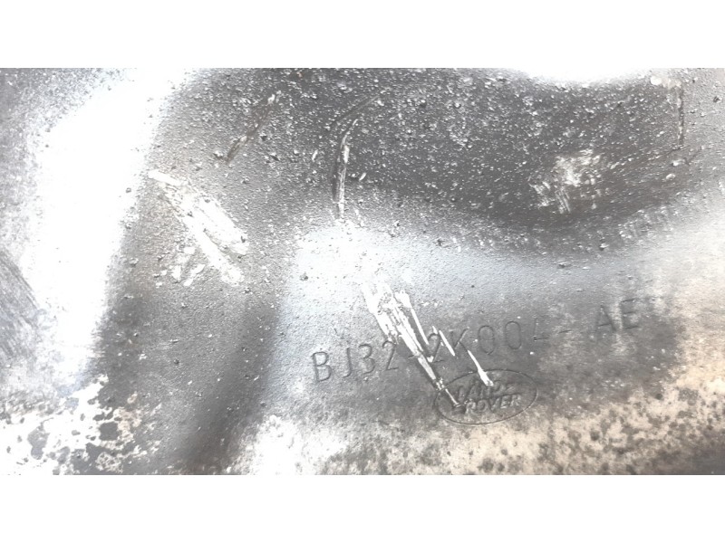 Recambio de mangueta delantera derecha para land rover evoque 2.2 sd4 cat referencia OEM IAM BJ322K004AE  