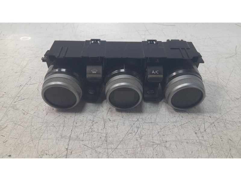 Recambio de mando calefaccion / aire acondicionado para dacia duster ii anniversary referencia OEM IAM 27500114R  