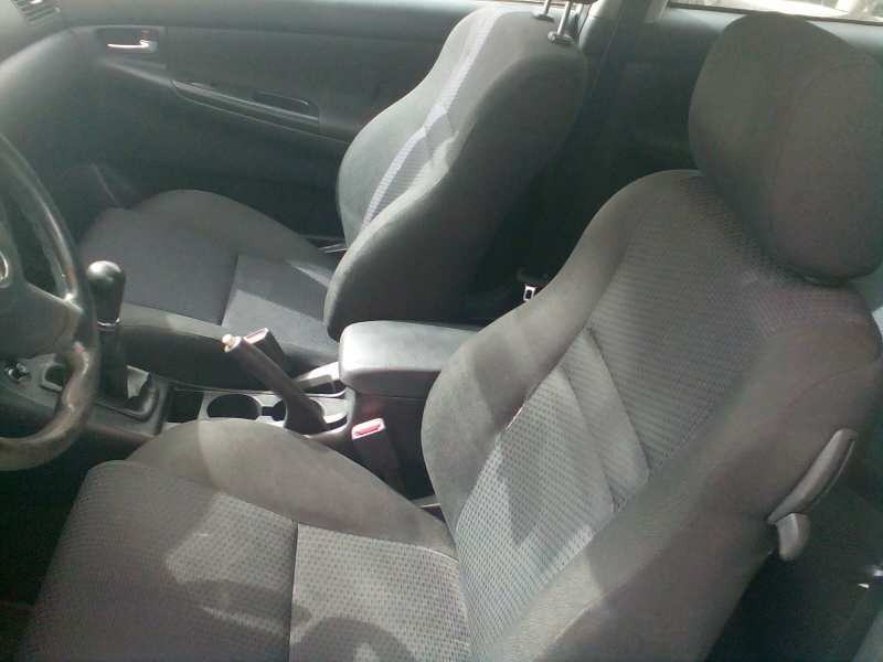 toyota corolla (e12) del año 2005
