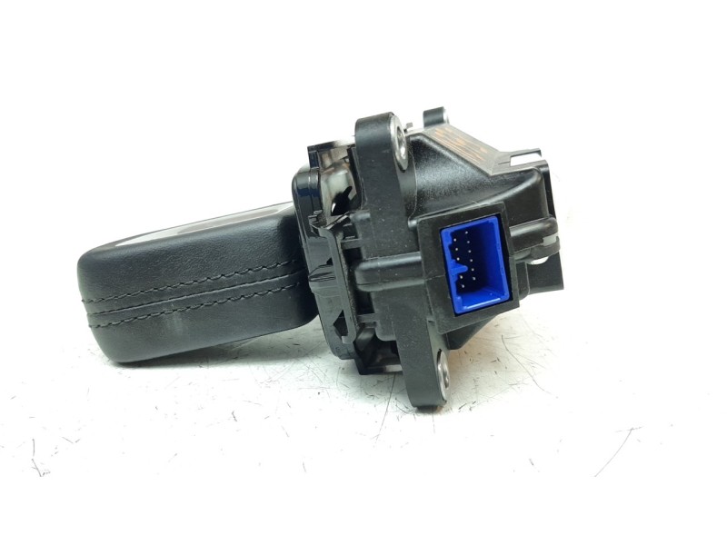 Recambio de palanca cambio para volvo v60 familiar 2.0 diesel cat referencia OEM IAM 31492151  