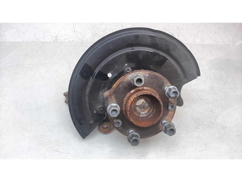 Recambio de mangueta delantera izquierda para dacia duster ii anniversary referencia OEM IAM 8200881914  