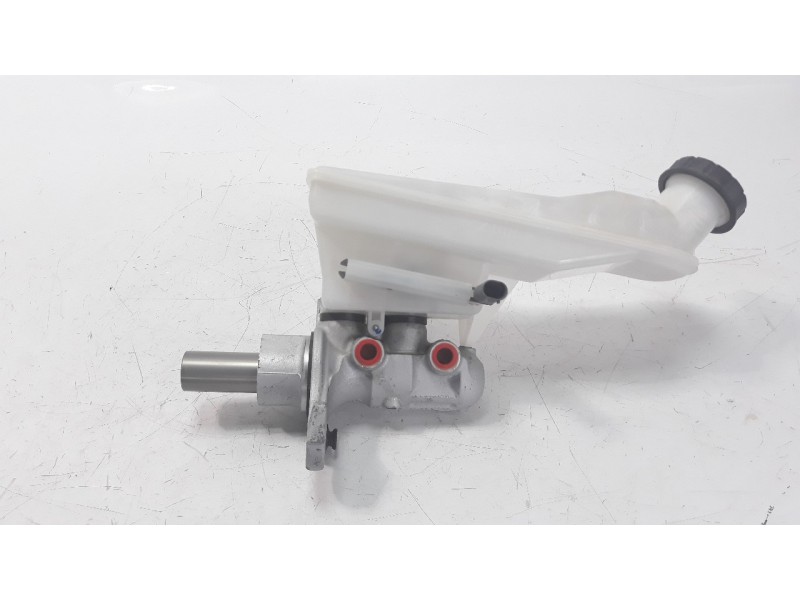 Recambio de bomba freno para mercedes-benz clase cla (w117) cla 180 (117.342) referencia OEM IAM A2464300202  