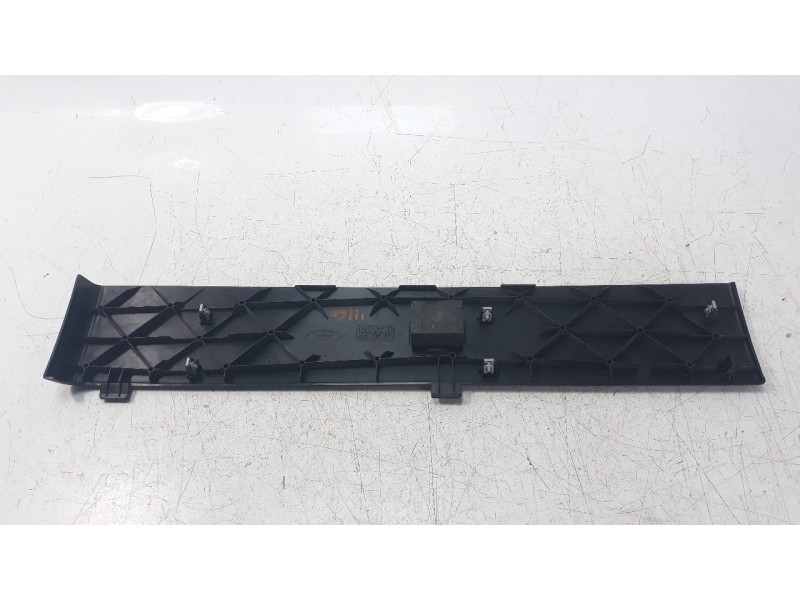 Recambio de moldura para land rover range rover sport 3.0 td v6 cat referencia OEM IAM HXA500200  