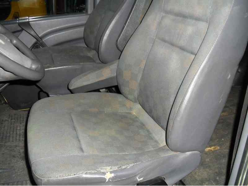 mercedes-benz vito (w638) combi del año 2000