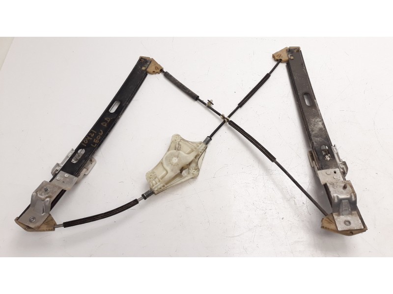 Recambio de elevalunas delantero derecho para seat leon (5f1) 1.6 tdi referencia OEM IAM 5F4837462D  